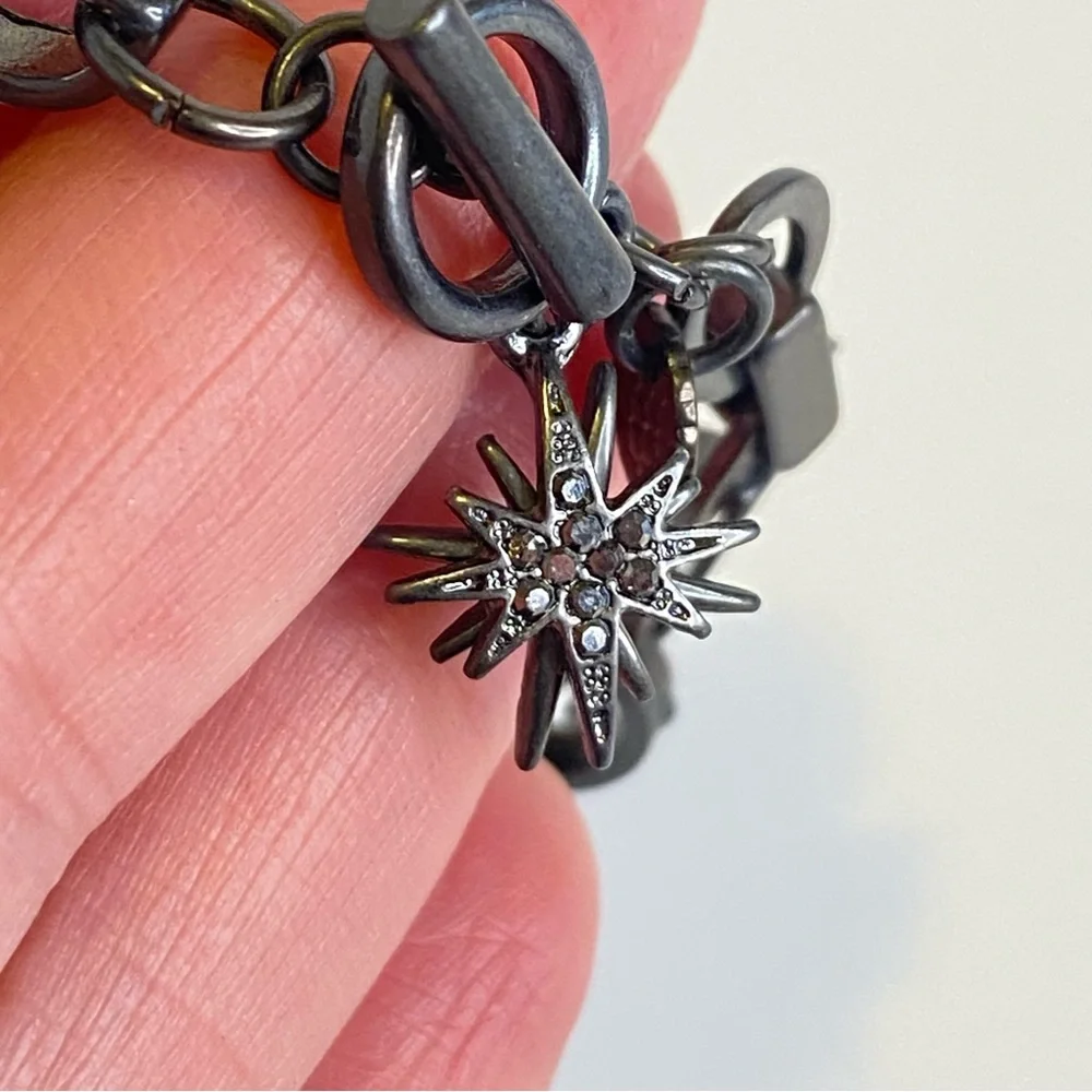 Marlyn Schiff Gunmetal Rhinestone Chain Link Bracelet Toggle‎ Clasp